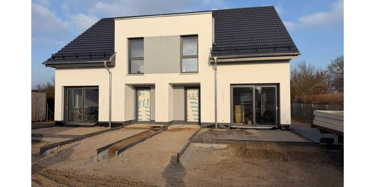 Moderne Doppelhaushälfte im Erstbezug - Stadtrandsiedlung Greifswald 4 zimmer