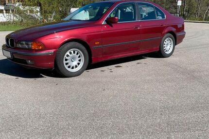 BMW 528 195.000 km 4.700 &euro; St. Blasien 79837