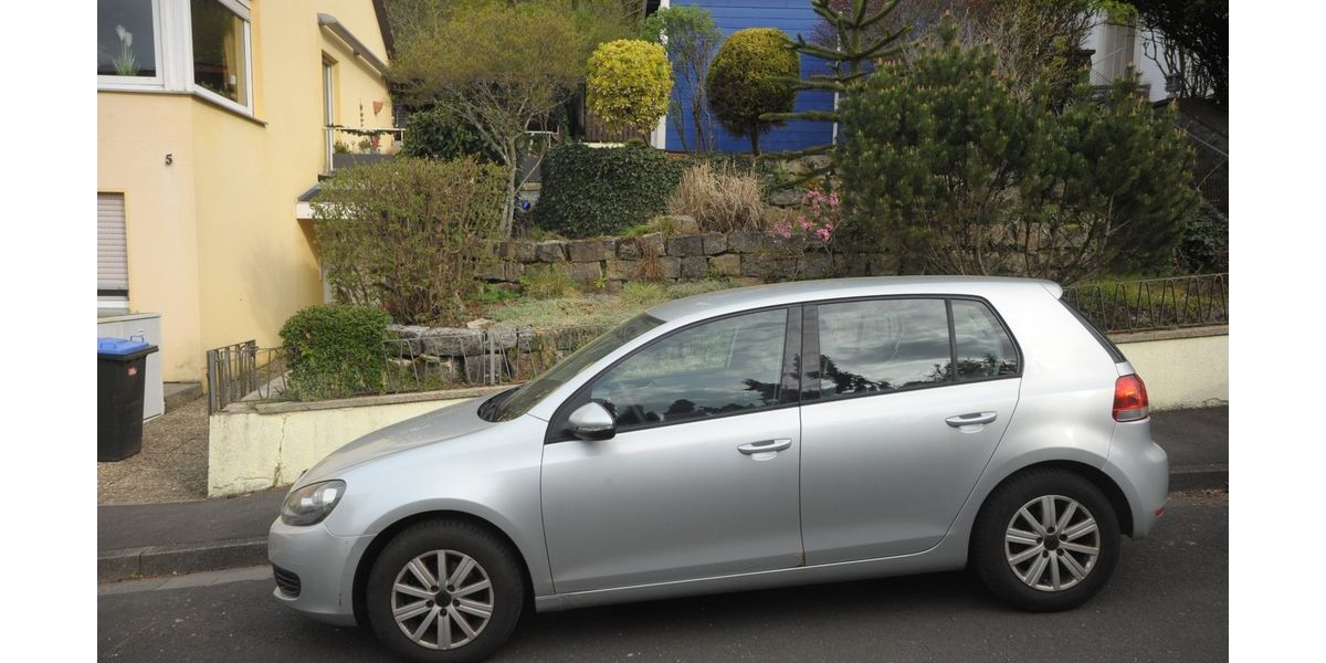 VW Golf 173.000 km 4.950 &euro; Bad Kissingen 97688