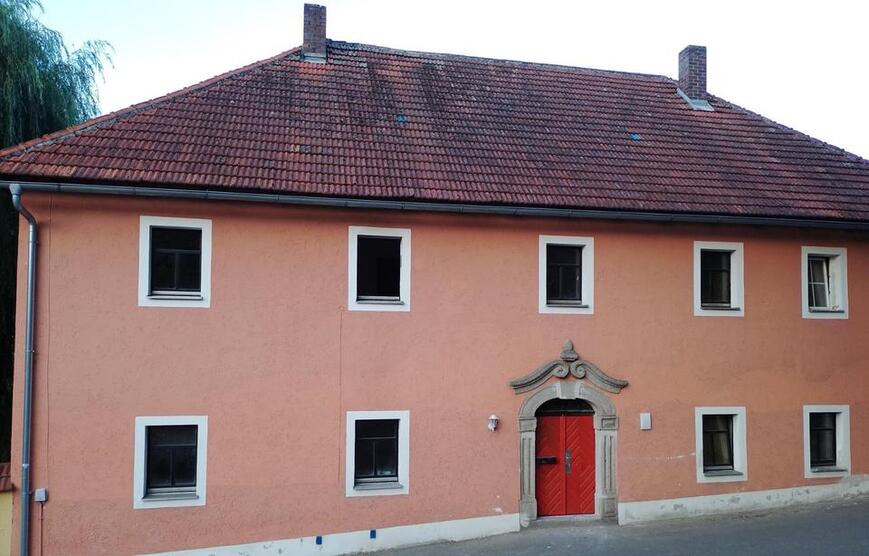 HAUS MIT 2 WOHNUNGEN zimmer