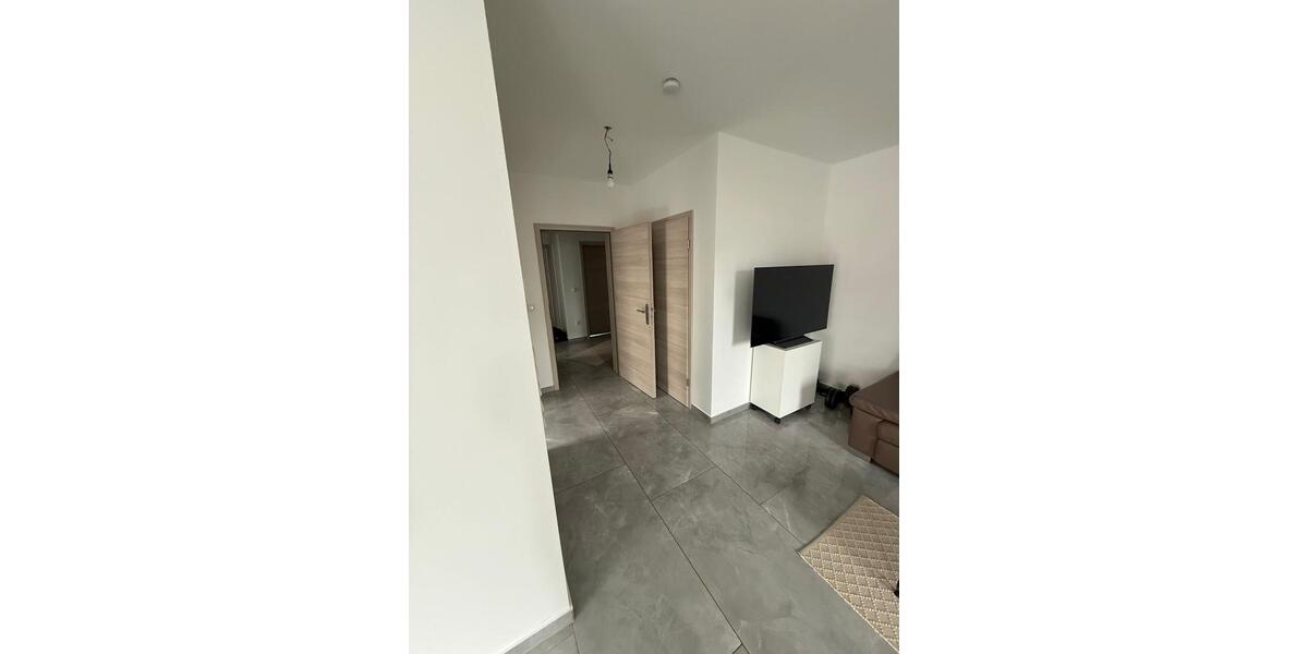 Dachgeschoßwohnung Sassenburg - 4 Zimmer, 125 m&sup2;, 990&euro; | Angebot:25908330