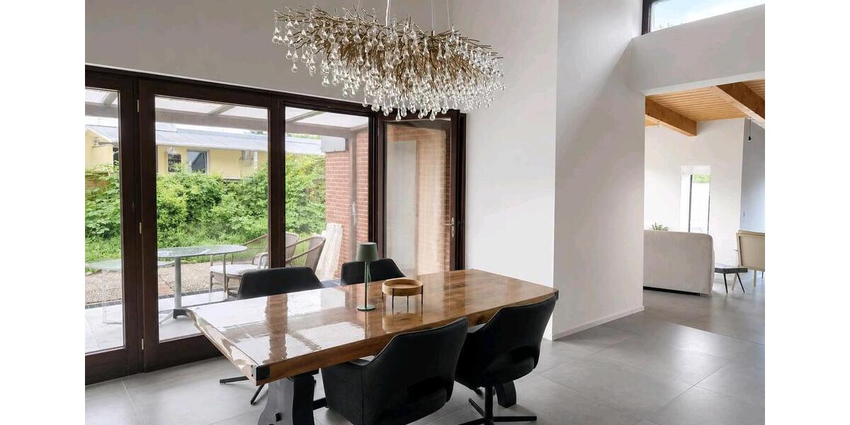 Bungalow Neu Wulmstorf - 9 Zimmer, 180 m&sup2;, 1.050.000&euro; | Angebot:27257482