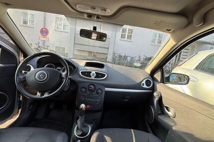 Renault Clio 208.500 km 990 &euro; Augsburg 86199