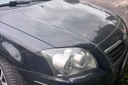 Toyota Avensis 260.000 km 4.750 € Boppard 56154