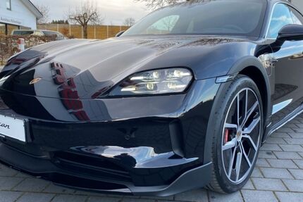 Porsche Taycan 18.900 km 116.890 € Raubling 83064