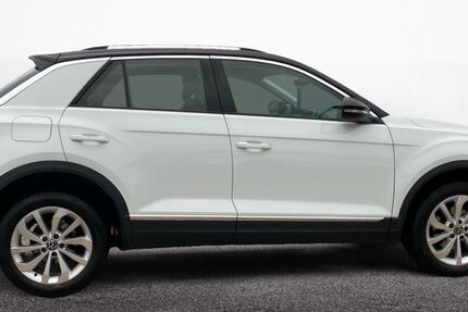 VW T-Roc 9.530 km 29.390 &euro; Pößneck 07381
