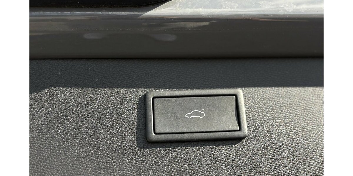 Cupra Formentor 2,0 TSI VZ 4Drive KAMERA/NAVI/SHZ/DAB 37.620 km 29.900 &euro; Villingen-Schwenningen 78054