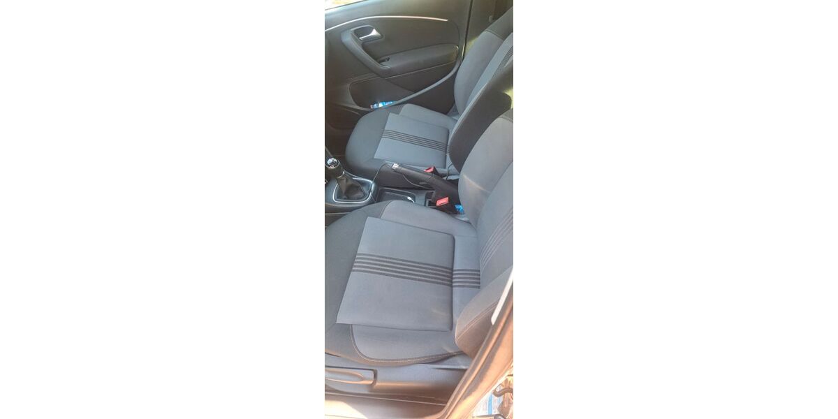 VW Polo 177.472 km 6.399 &euro; Langenberg 33449