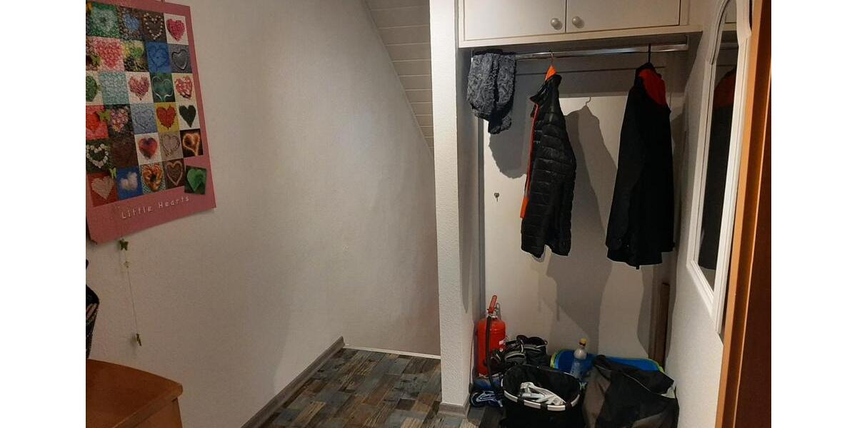 Dachgeschoßwohnung Erkelenz - 3 Zimmer, 76 m&sup2;, 460&euro; | Angebot:26408141