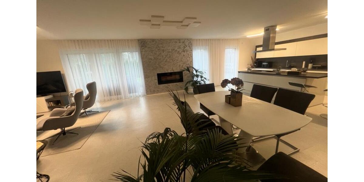 Erdgeschoßwohnung Sundern (Sauerland) - 4 Zimmer, 145 m&sup2;, 1.350&euro; | Angebot:26267444