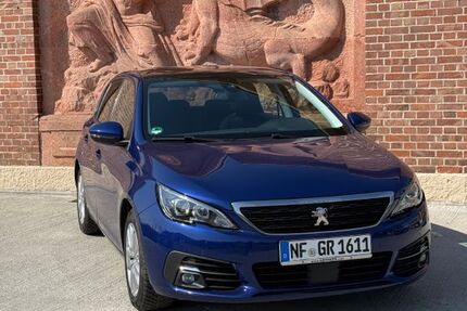 Peugeot 308 51.900 km 17.790 &euro; München 80939
