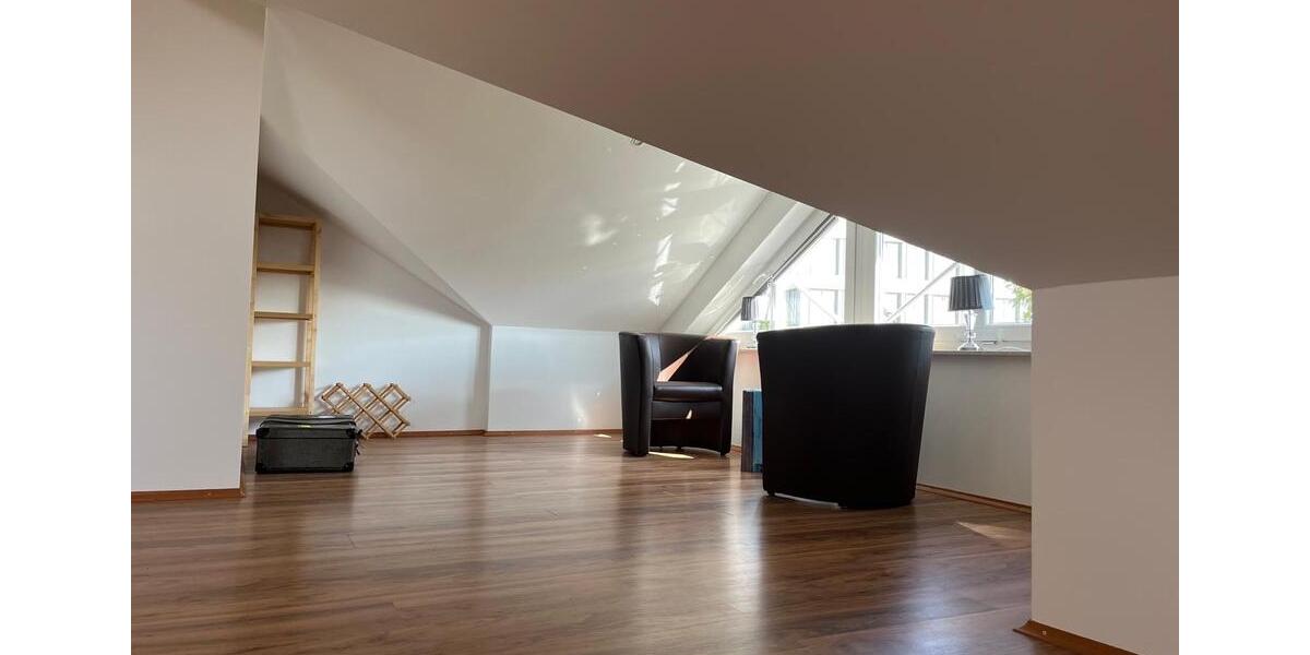 Dachgeschoßwohnung Berlin Neukölln - 2 Zimmer, 75 m&sup2;, 1.450&euro; | Angebot:26316663
