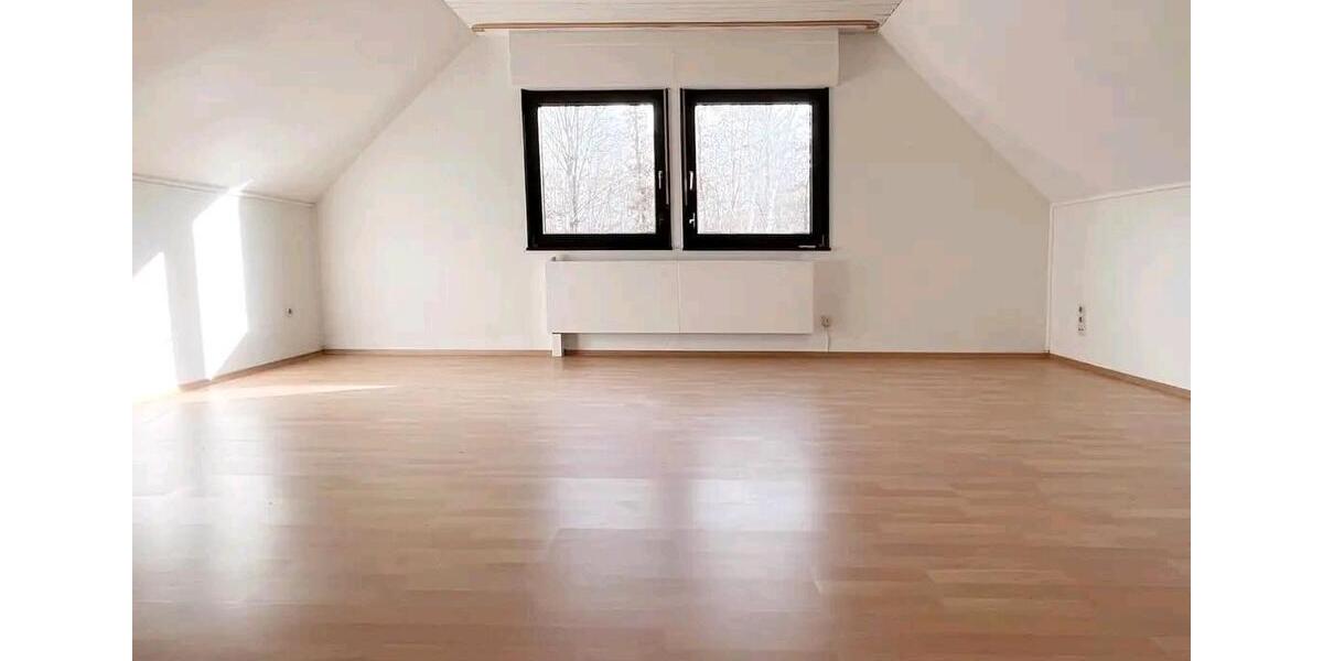 Etagenwohnung Germering - 5 Zimmer, 15 m&sup2;, 750&euro; | Angebot:25951766