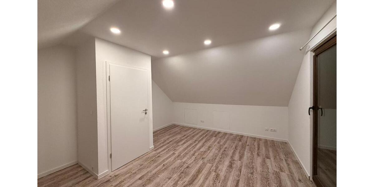 Dachgeschoßwohnung Mosbach - 2 Zimmer, 55 m&sup2;, 800&euro; | Angebot:26041691