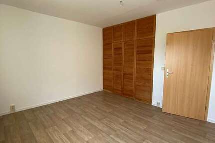 Wohnung zum Mieten in Suhl 436,06 € 54.33 m²