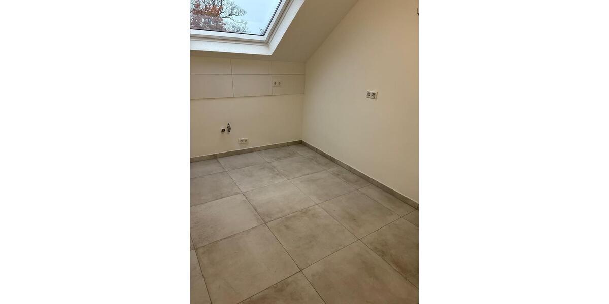 Dachgeschoßwohnung Hemer - 3 Zimmer, 75 m&sup2;, 695&euro; | Angebot:26324947