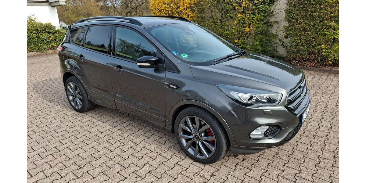 Ford Kuga 74.000 km 19.500 &euro; Blomberg 32825