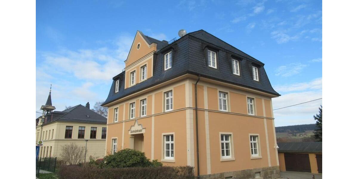 Sanierte 2-Raum-Wohnung im Erdgeschoss zur Vermietung in Blumenau 2 zimmer