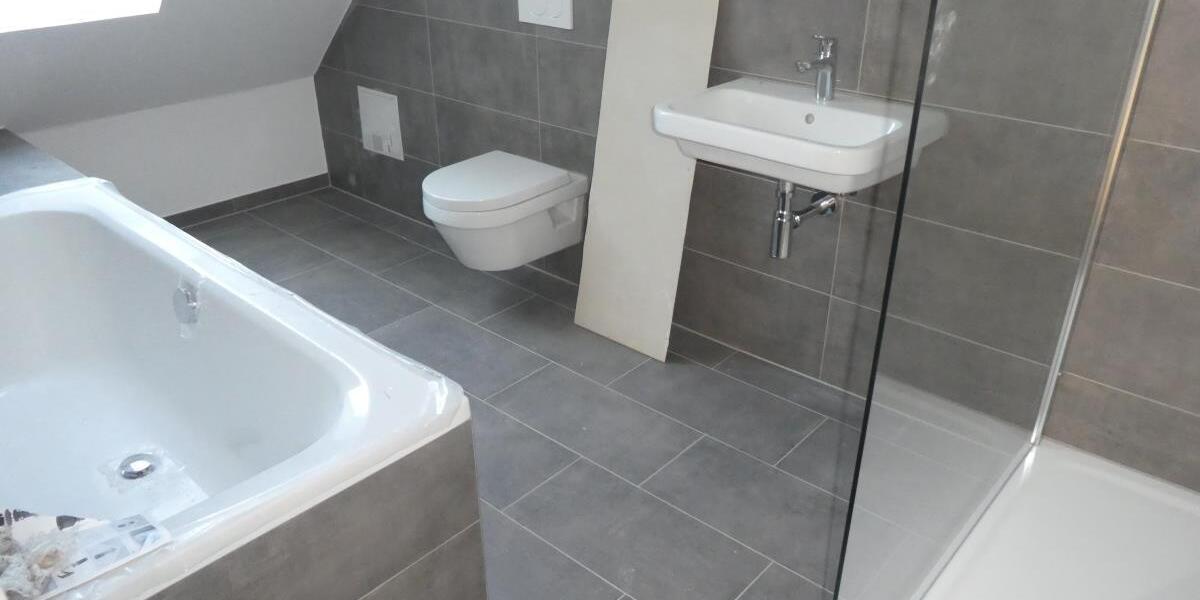 Neue Dachgeschosswohnung mit Flair im Energiesparhaus mit moderner Heiztechnik in Bonn - Dachgeschoßwohnung Bonn Dransdorf | Angebot:27095382