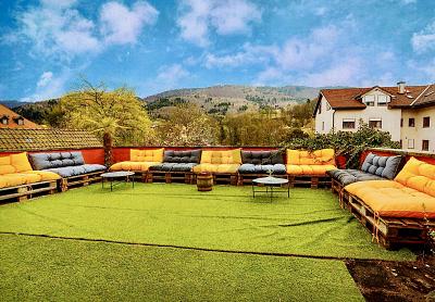 KULTKNEIPE, WOHNRAUM UND AUSBAUPOTENTIAL 10 zimmer