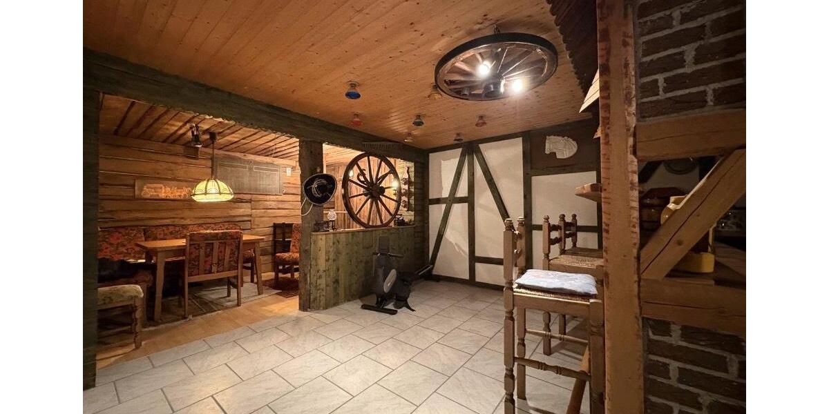 Einfamilienhaus Extertal - 9 Zimmer, 220 m&sup2;, 364.000&euro; | Angebot:26889274