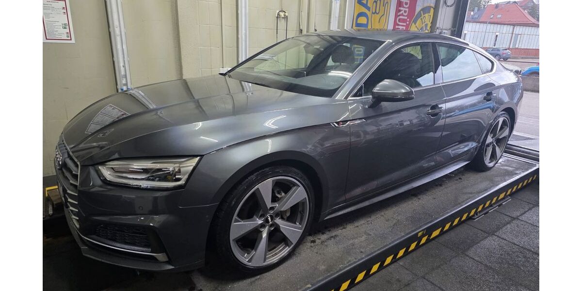 Audi A5 130.000 km 22.999 &euro; Neuhausen auf den Fildern 73765