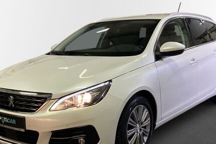 Peugeot 308 54.600 km 11.990 &euro; Henstedt-Ulzburg 24558