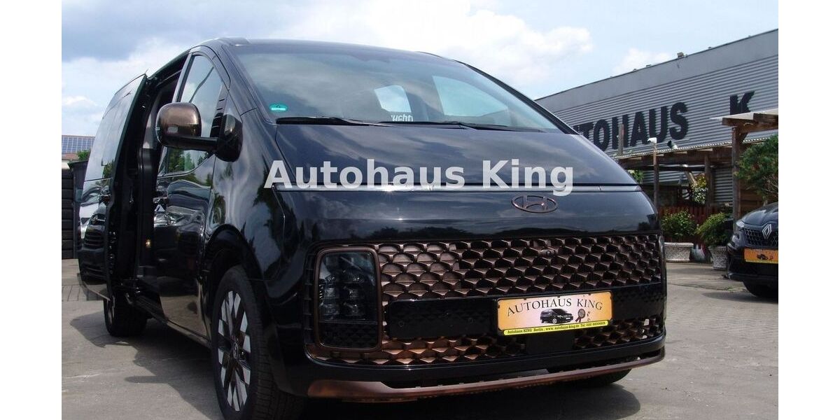 Hyundai STARIA 51.000 km 39.800 &euro; Berlin 12681