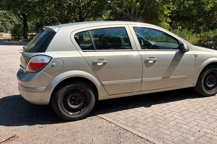 Opel Astra 57.500 km 5.150 &euro; Bühl 77815