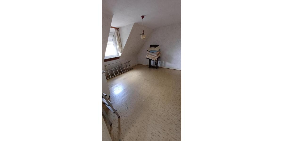 Einfamilienhaus Sankt Ingbert - 6 Zimmer, 141 m&sup2;, 189.000&euro; | Angebot:27076620