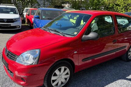 Renault Clio 164.000 km 1.499 &euro; Detmold 32758