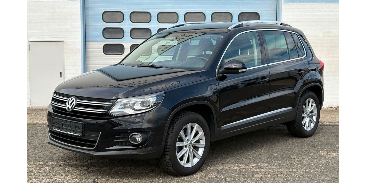 VW Tiguan 128.000 km 8.999 &euro; Düren 52353