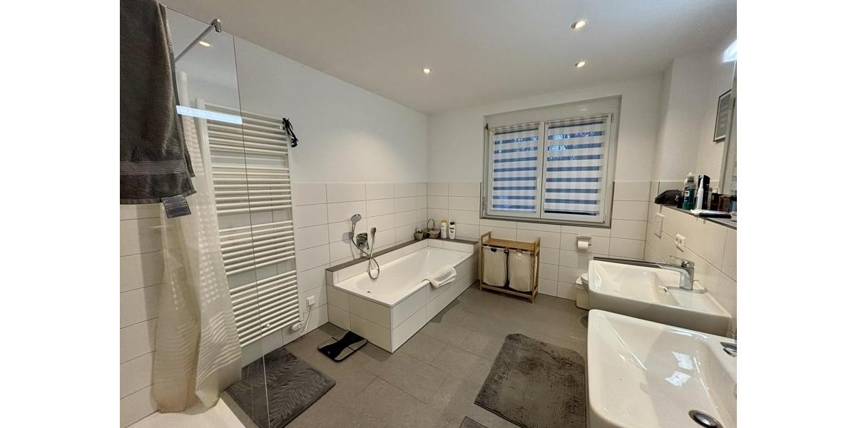 Maisonettenwohnung Murg - 4 Zimmer, 121 m&sup2;, 1.200&euro; | Angebot:25230096