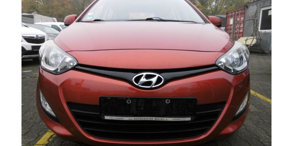Hyundai i20 185.000 km 2.850 &euro; Mainz-Kastel 55252