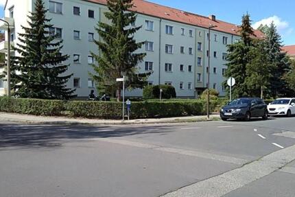 Wohnung Naumburg (Saale) - 4 Zimmer, 70 m&sup2;, 75.000&euro; | Angebot:25479956