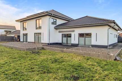 Haus Frankenberg (Eder) - 8 Zimmer, 268 m&sup2;, 818.000&euro; | Angebot:24832594