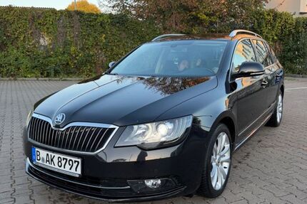 Skoda Superb 184.000 km 11.200 &euro; Berlin 12309