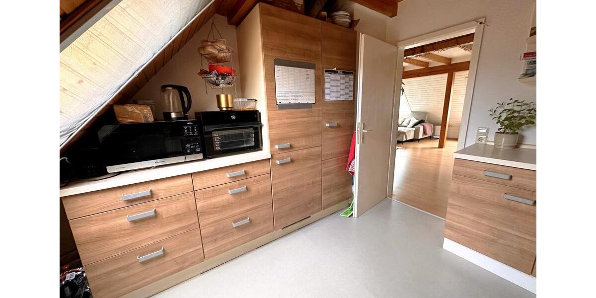 Dachgeschoßwohnung Heuchlingen - 4 Zimmer, 87 m&sup2;, 600&euro; | Angebot:26403086
