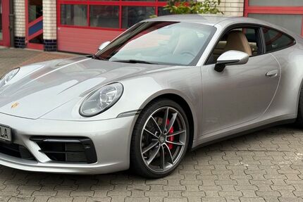 Porsche 992 2.950 km 134.590 € Braunschweig 38112
