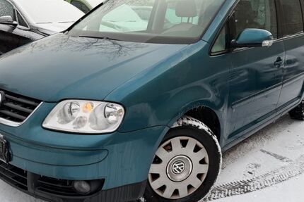 VW Touran 200.000 km 2.950 &euro; Berlin 10245