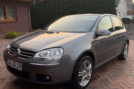 VW Golf 218.000 km 3.500 &euro; Essen 49632