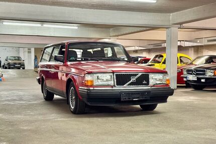 Volvo 240 121.267 km 17.900 &euro; Hamburg 20537