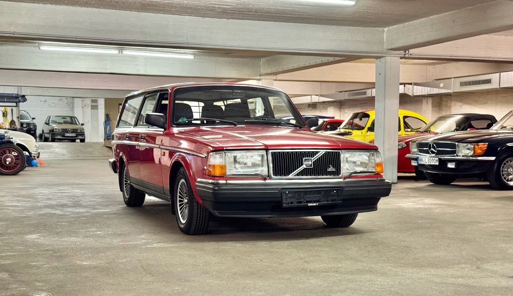 Volvo 240 121.267 km 17.900 &euro; Hamburg 20537