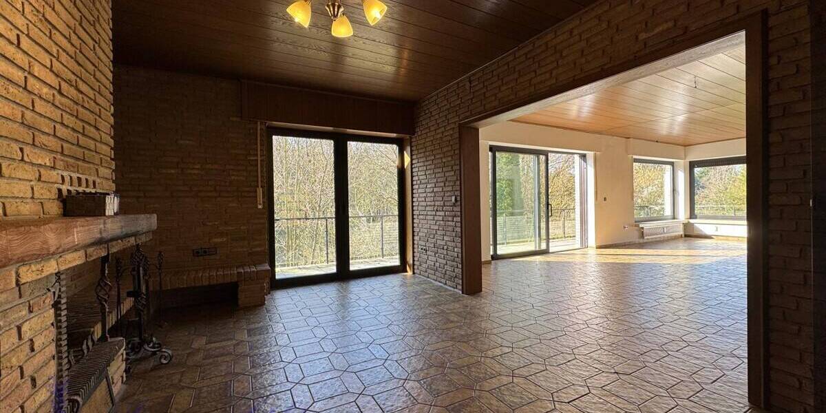 Einfamilienhaus Lage Hörste - 8 Zimmer, 250 m&sup2;, 1.600&euro; | Angebot:26545492