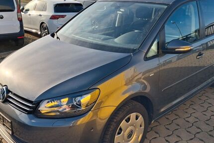 VW Touran 153.000 km 7.990 &euro; Herzberg 37412