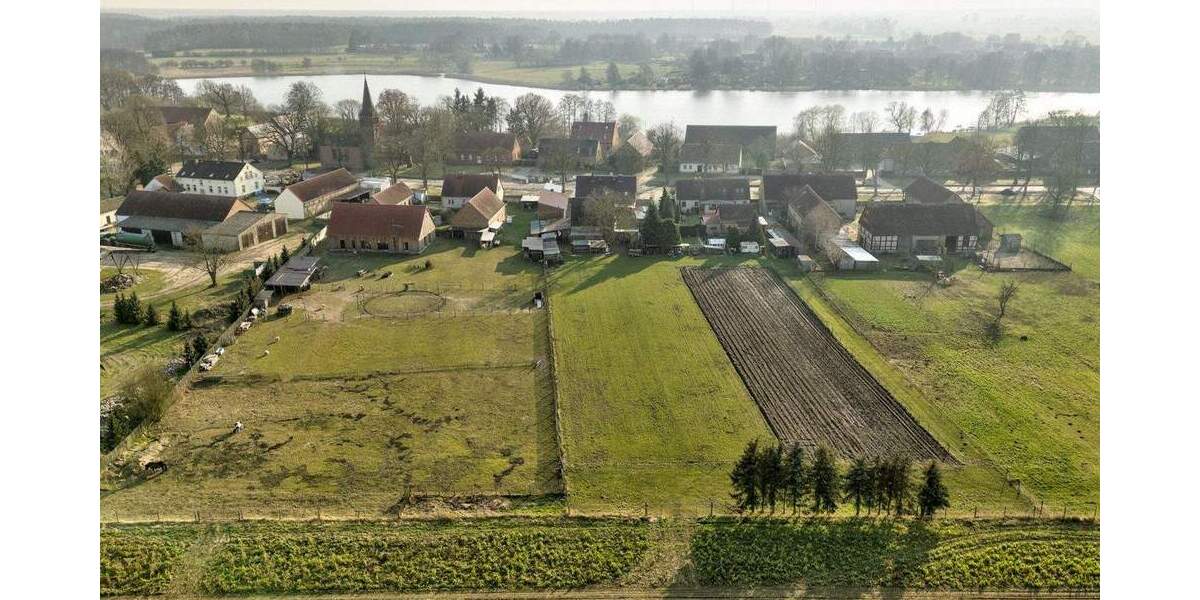 Bauernhaus, Landhaus Neuruppin - 6 Zimmer, 245 m&sup2;, 649.000&euro; | Angebot:25431903