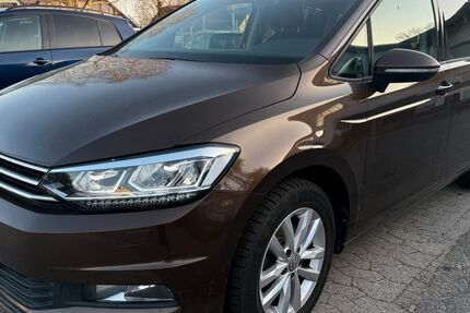 VW Touran 105.000 km 19.290 &euro; Lehre 38165