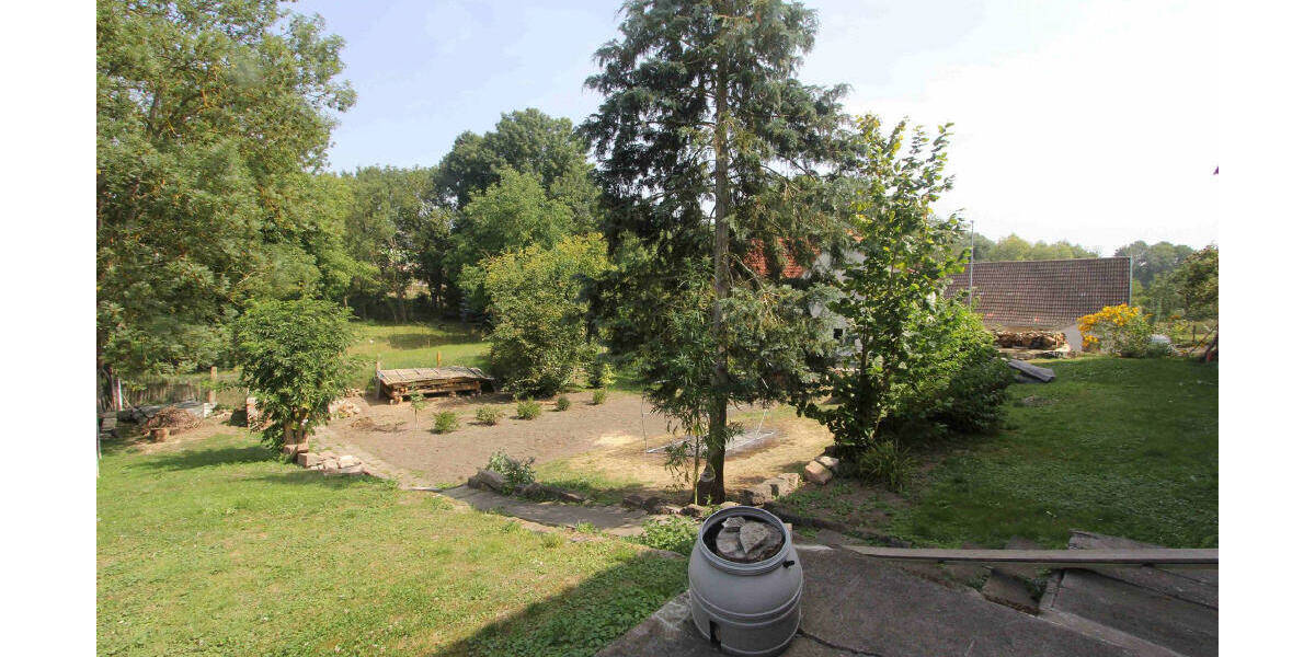 Einfamilienhaus Querfurt-Weißenschirmbach Weißenschirmbach - 4 Zimmer, 135 m&sup2;, 89.000&euro; | Angebot:25772199