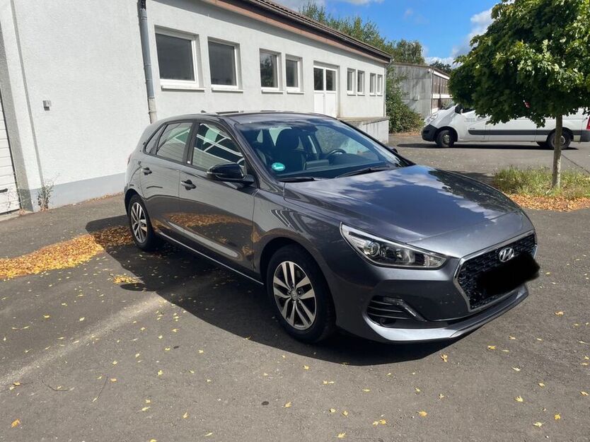 i30