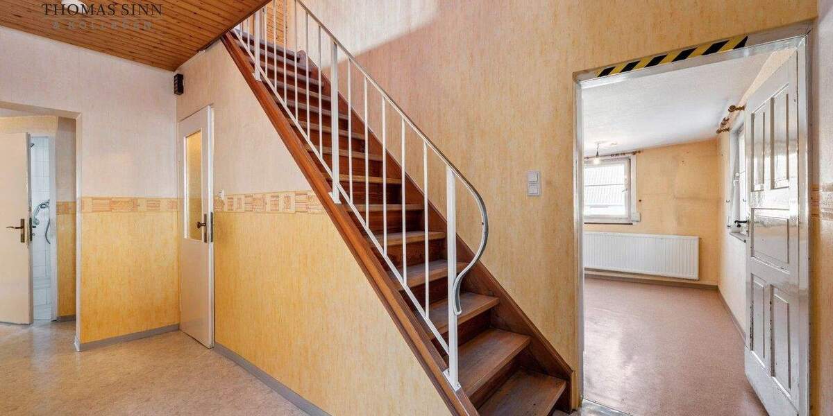 Mehrfamilienhaus, Wohnhaus Obersulm / Eschenau Eschenau - 7 Zimmer, 221 m&sup2;, 299.000&euro; | Angebot:25697688